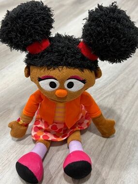 Sesame Street Gabrielle Love My Hair Plush Gund Singing Doll Interactive Toy